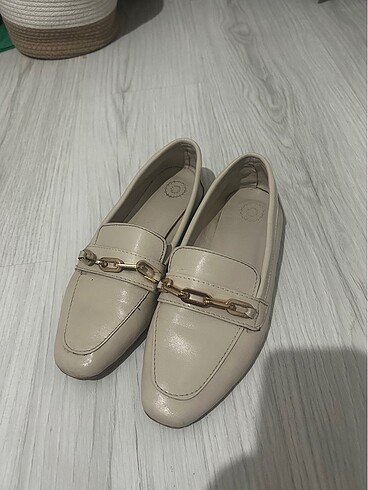 LC Waikiki Bej babet