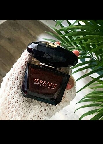Versace crystal kadın parfümü