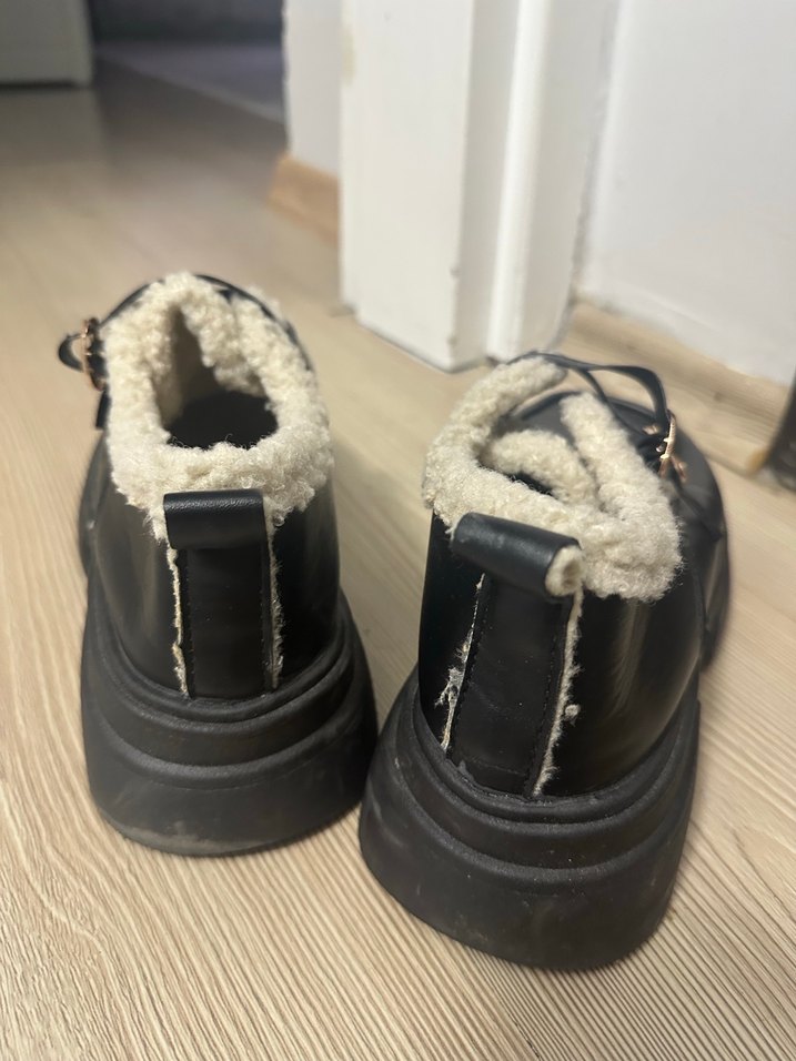 Tokalı Siyah Kadın Loafer Deri Ayakkabı - Görsel 3