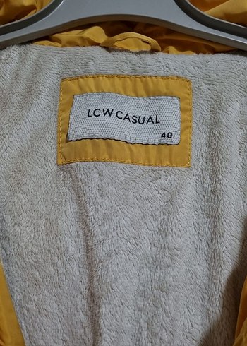 40 Beden Lc waikiki sarı şişme mont