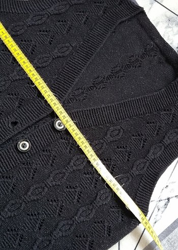 V Yaka Düğmeli Kadın Siyah Triko Yelek - Görsel 6