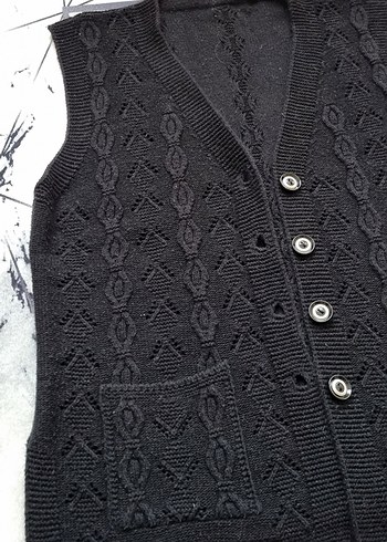 V Yaka Düğmeli Kadın Siyah Triko Yelek - Görsel 2