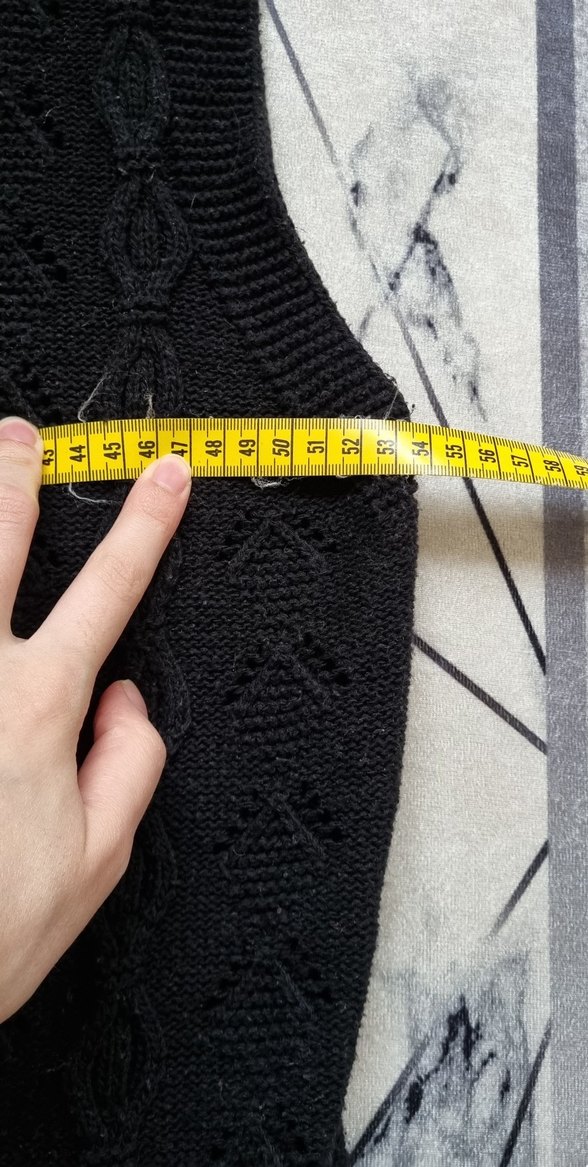 V Yaka Düğmeli Kadın Siyah Triko Yelek - Görsel 4