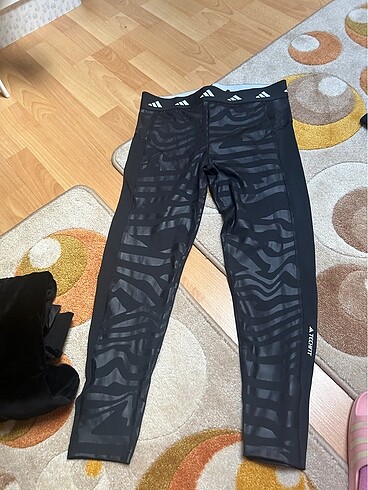 Adidas spor tayt