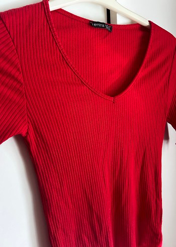 Kırmızı V Yaka Kısa Kollu Mini Tişört - Görsel 2