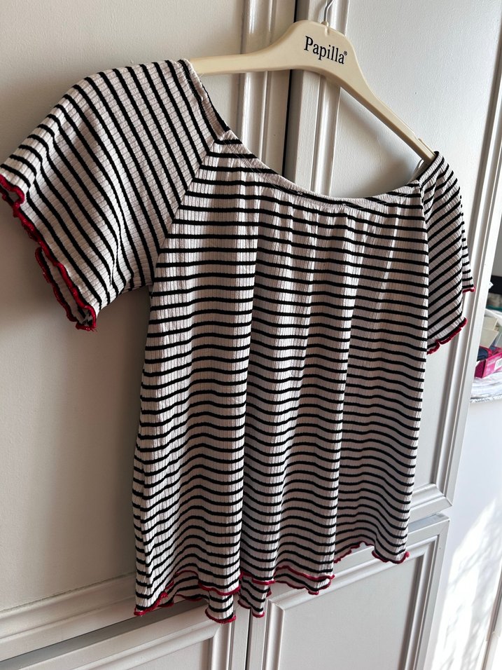 Kadın  Çizgili Kısa Kollu Bluz - Görsel 2