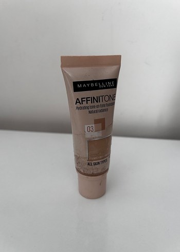 Maybelline Affinitone Nemlendirici Fondöten 03 Beige