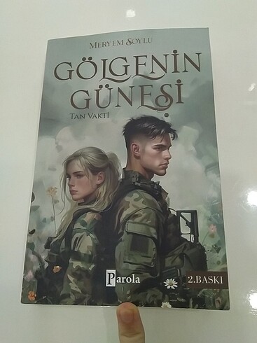 Gölgenin Güneşi Tan Vakti Kitap