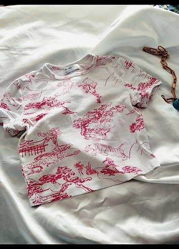 Bershka t-shirt 