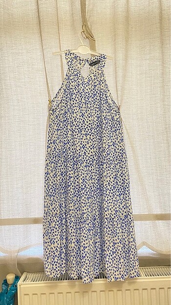 Halter yaka elbise
