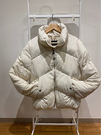 Bershka mont