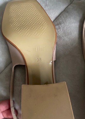 Elle marka Bej Tokalı Kadın Klasik Topuklu Ayakkabı - Görsel 4