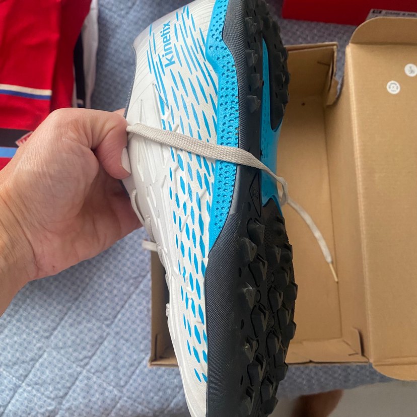 Beyaz Bağcıklı Erkek Futbol Ayakkabısı - Görsel 2