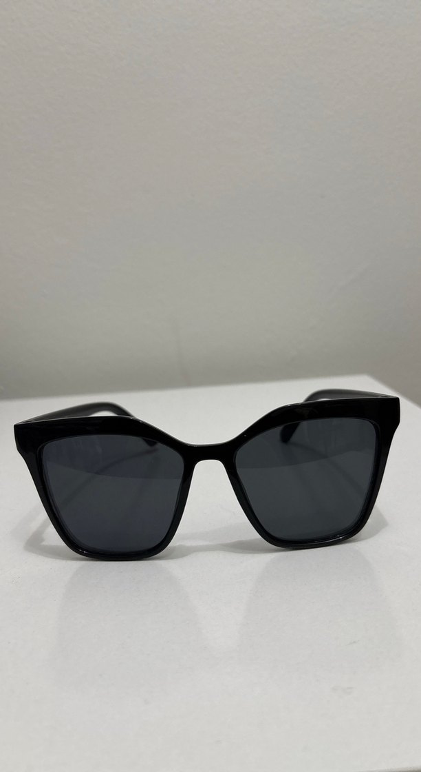 Siyah Minimalist Gotik Kadın Güneş Gözlüğü - Görsel 3