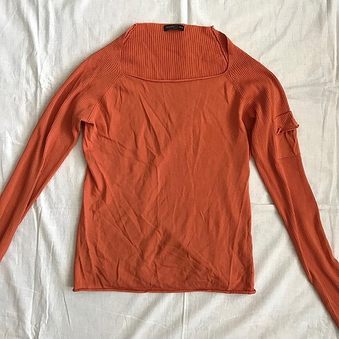 Zara Parmak geçirme detaylı bluz