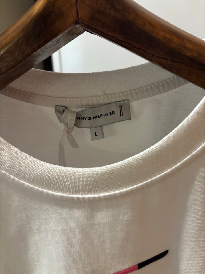 Tommy Jeans Beyaz Kısa Kollu Tişört — görsel 5/7