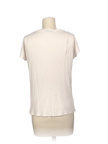 l Beden PreLoved T-shirt %70 İndirimli.