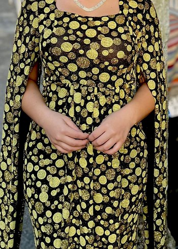 Sarı Desenli Uzun Drapeli Kadın Abiye - Görsel 2