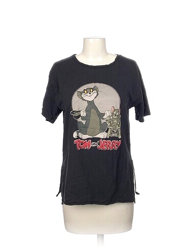 LC Waikiki T-shirt %70 İndirimli.