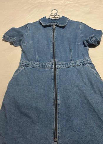 Kısa Kollu Fermuarlı Mavi Denim Midi Elbise