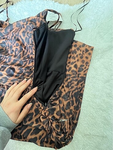 m Beden zara leopar elbise