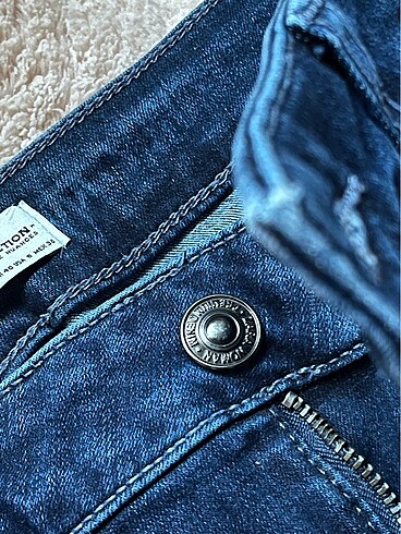 36 Beden Etiketi kesik Zara Jean