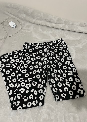 Bershka Kadın Haki Düğmeli Bol Kesim Pantolon - Görsel 7