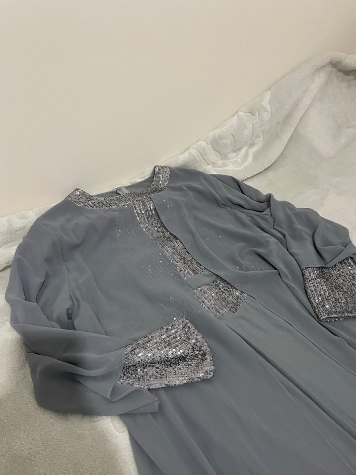 Boncuk İşlemeli Gri Uzun Kollu Kadın Elbise - Görsel 3