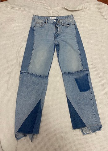 Yırtmaç Detaylı Kadın Denim Pantolon