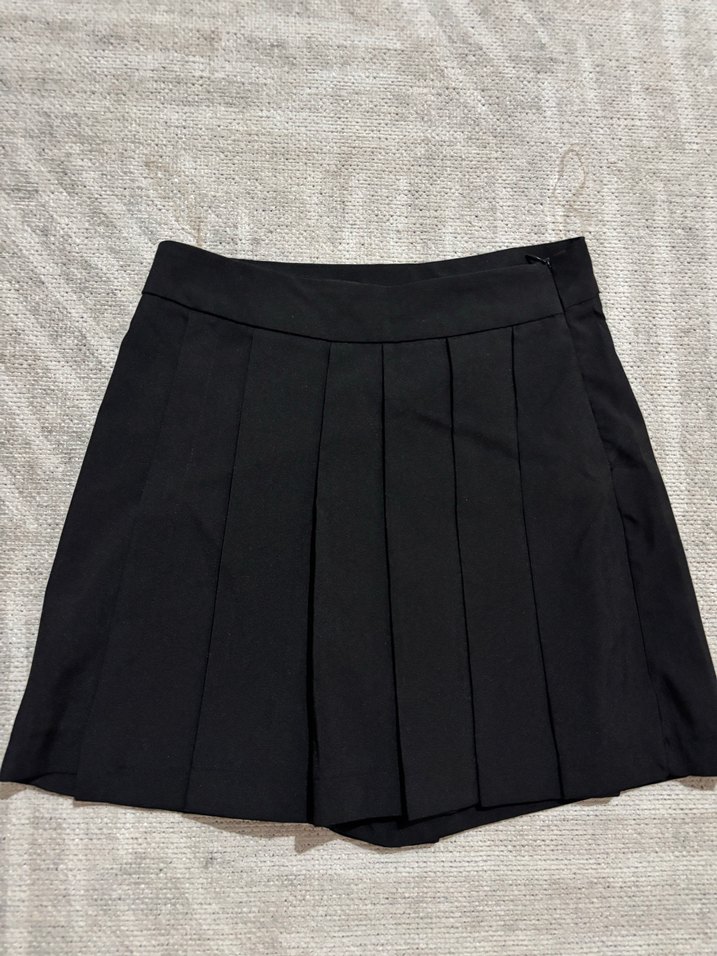 Piliseli Siyah Mini şort Etek - Görsel 3