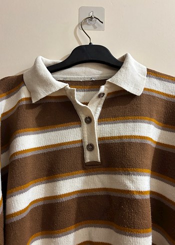 Düğmeli Yakalı Çizgili Uzun Kollu Kazak - Görsel 3