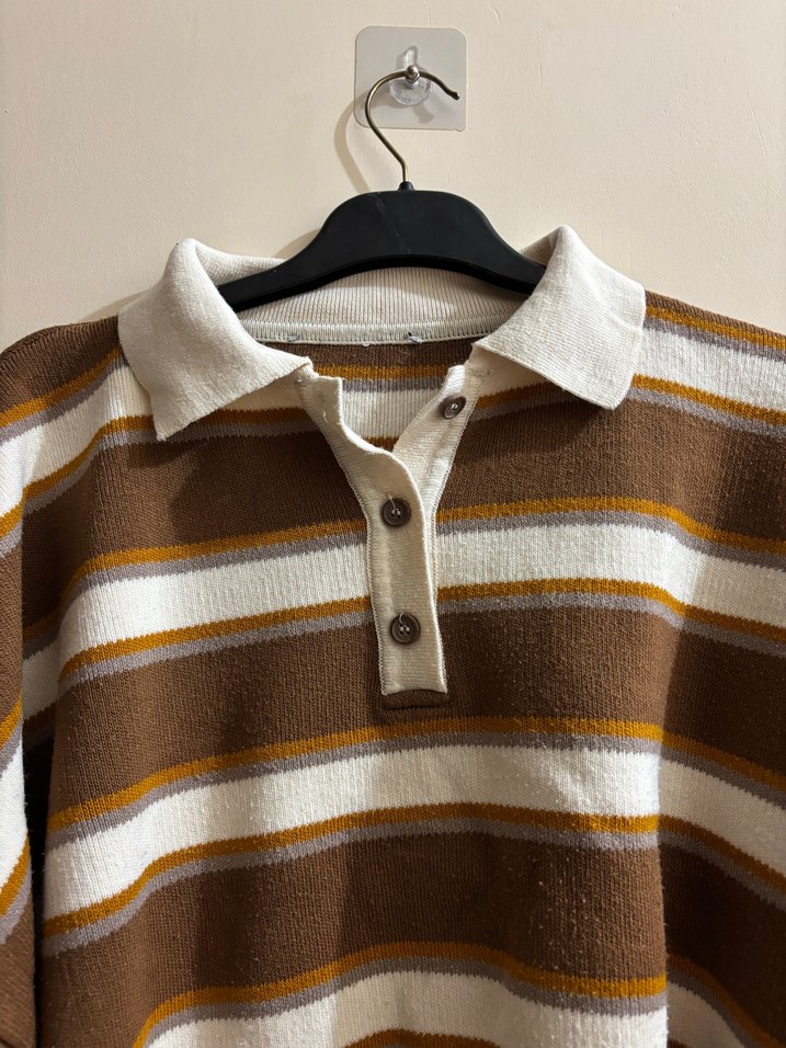 Düğmeli Yakalı Çizgili Uzun Kollu Kazak - Görsel 3