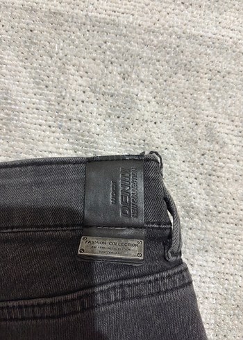 Gri Kadın Kot Pantolon Tokalı - Görsel 4