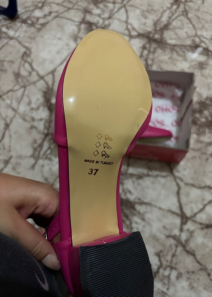 Topuklu ayakkabı - Görsel 3