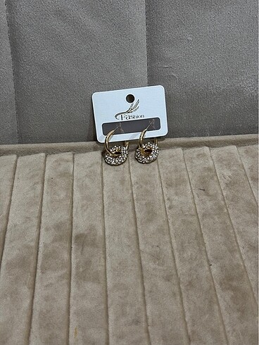 Altın renk küpe - Görsel 2