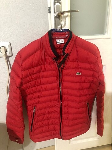 Çok şık Lacoste mont