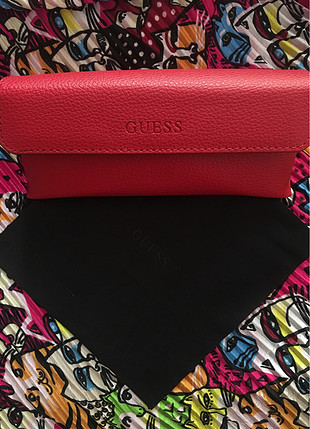 Guess Gözlük Kılıfı Guess Gözlük %20 İndirimli - Gardrops