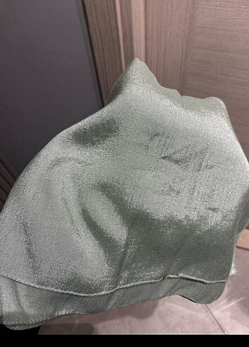 38 Beden yeşil Renk Sal dahil kiralık Birgül bektas Jesse