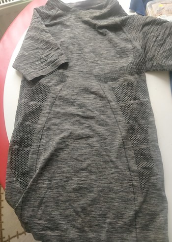 Likralı Gri Kadın Spor Tişörtü - Görsel 3