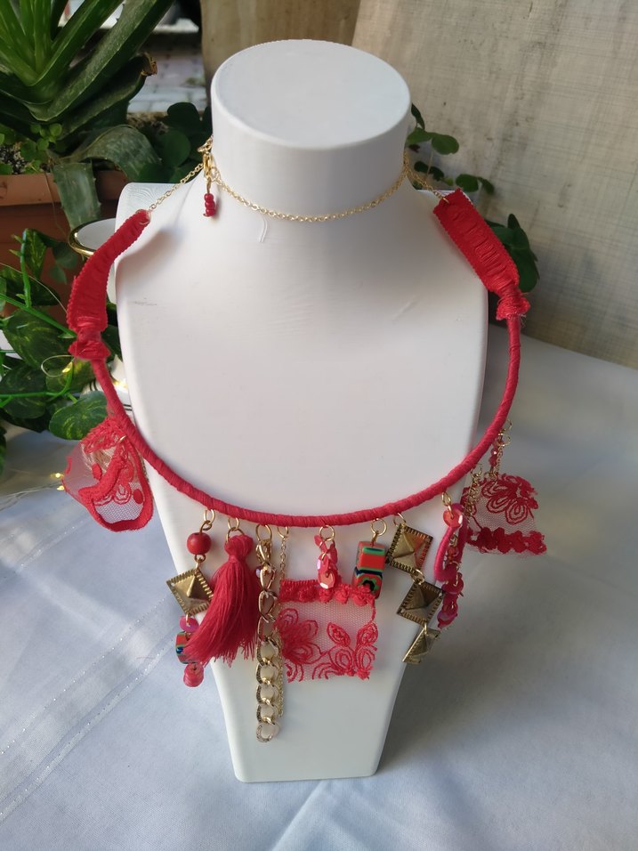 Kırmızı Nakışlı Tasarım Bohem Kolye - Görsel 4