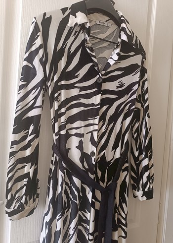 Diğer Zebra Desenli V Yaka Uzun Kollu Kadın Elbise