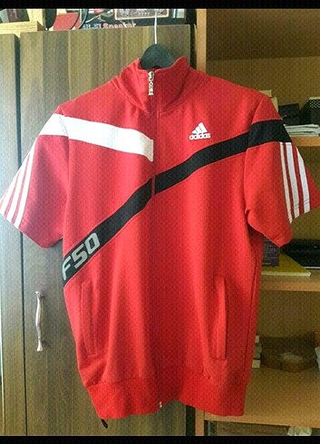 Adidas tshirt