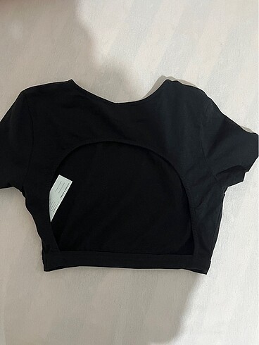 BSL FASHION Siyah sırtı açık crop