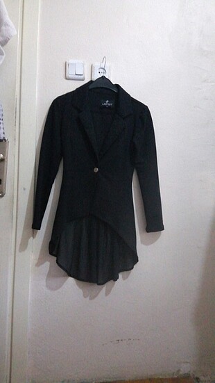 Siyah tül detaylı ceket 