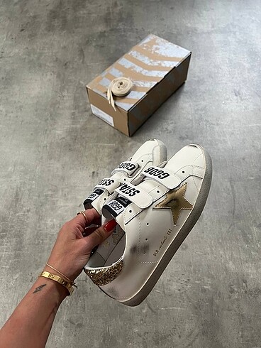 38 Beden beyaz Renk Golden Goose Deluxe