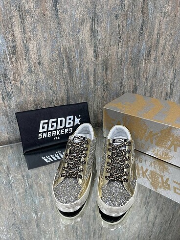 Golden Goose Deluxe Golden goose deluxe