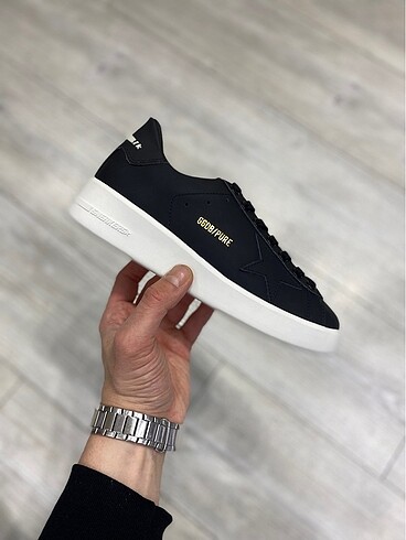 Golden Goose Deluxe Pure