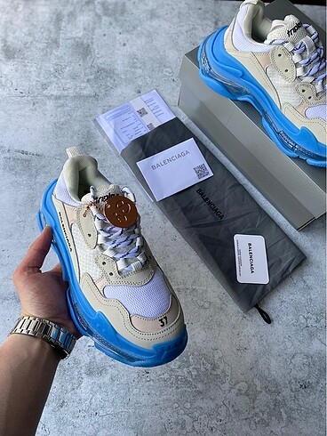 Balenciaga Balenciaga Triple S