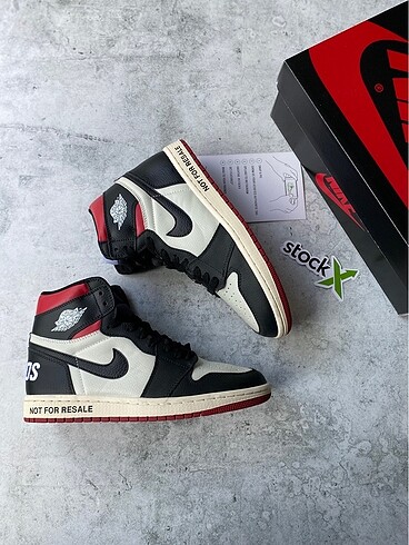Nike air jordan 1 no photos