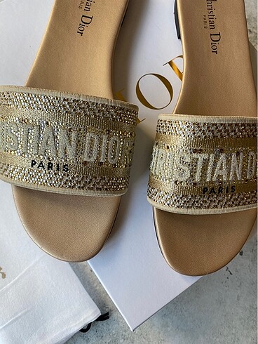 39 Beden altın Renk Christian Dior Terlik